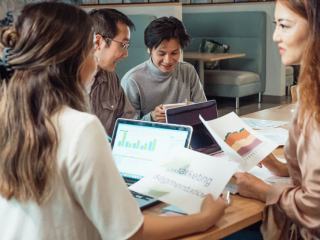 Agence ou freelance marketing, comment trancher selon son besoin